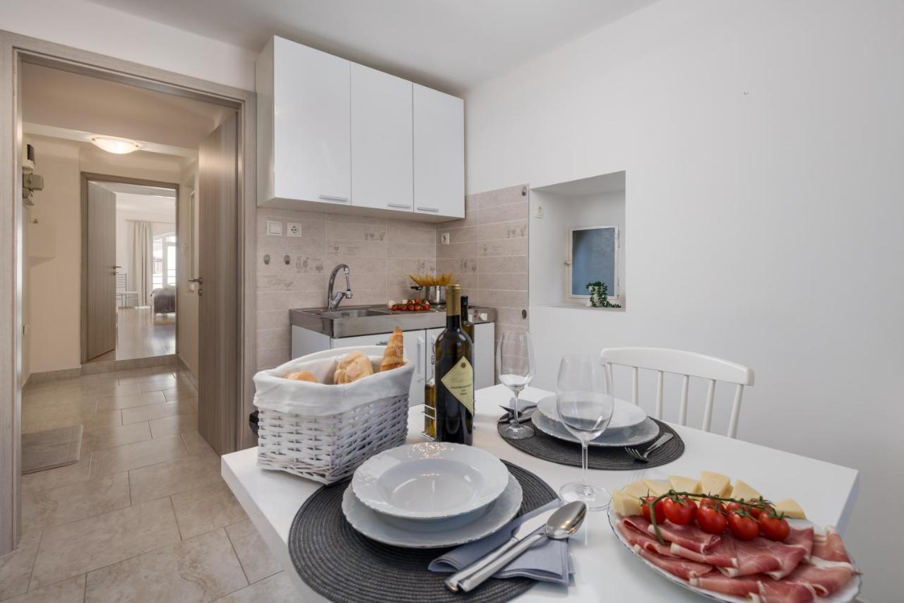 Main View Apartment Рийека Екстериор снимка