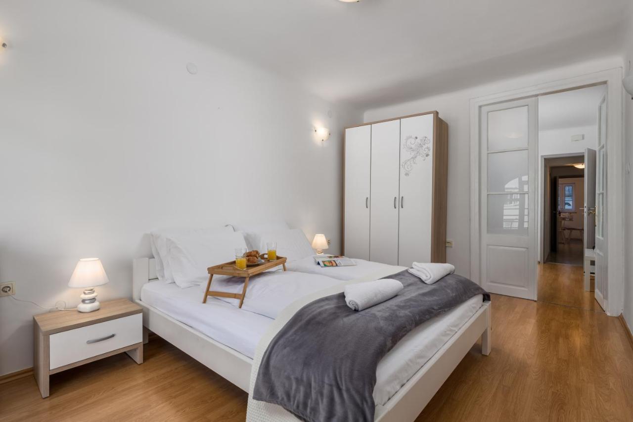 Main View Apartment Рийека Екстериор снимка